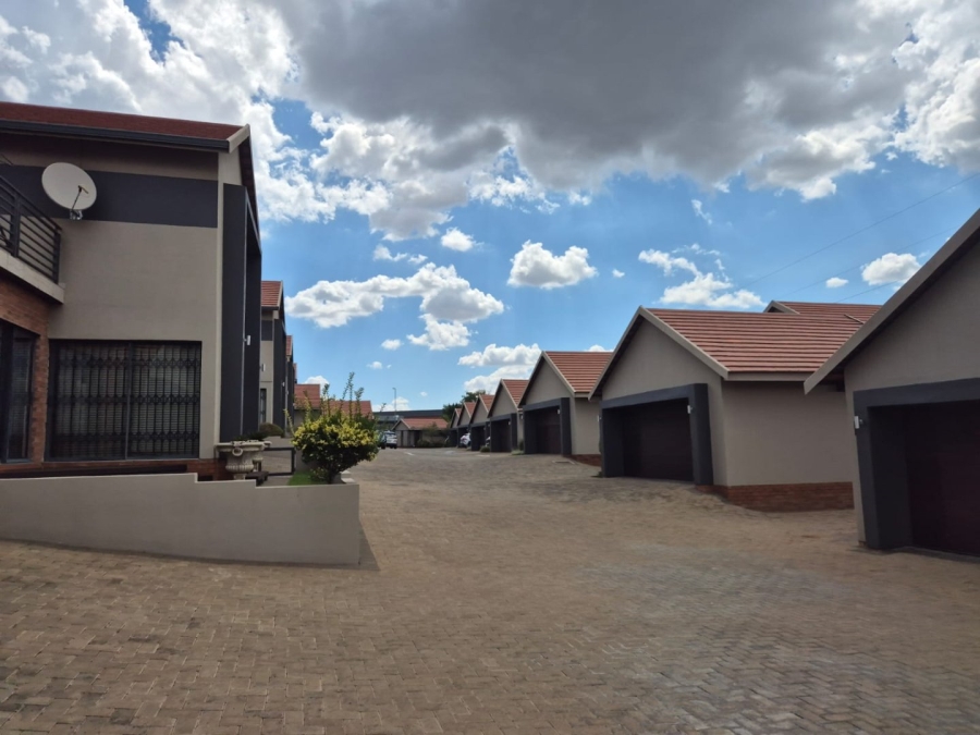 3 Bedroom Property for Sale in Wild Olive Estate Free State